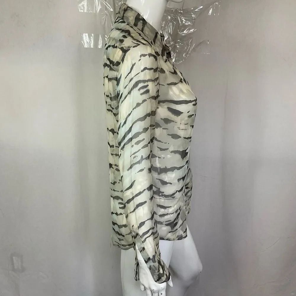Equipment Cream Black 100% Silk Tiger Print Sheer Button Down Shirt Size XS - Picture 4 of 11